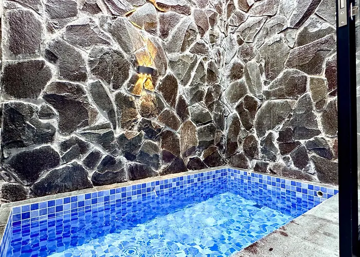 Diyanis Glamping Sekipan Tawangmangu Mitra Reddoorz Hotel